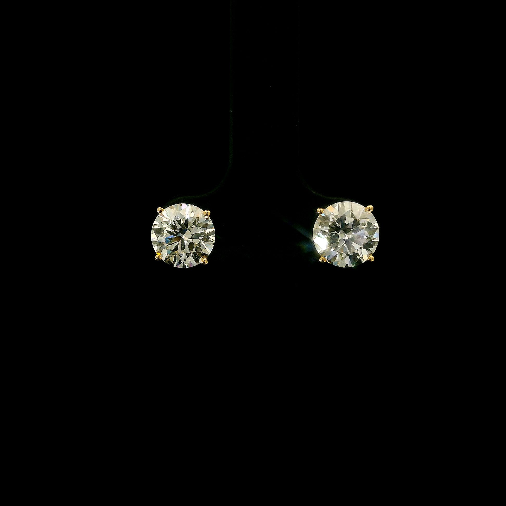 Lab Diamond Studs 14ky